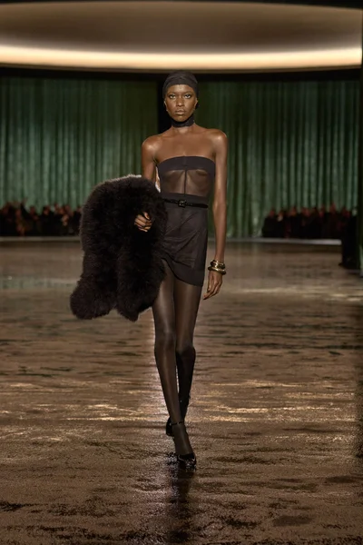 Look 48